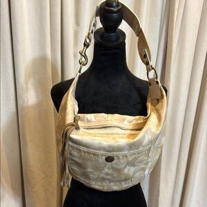 Coach Vintage Elegant Cream Designer Women's Bag